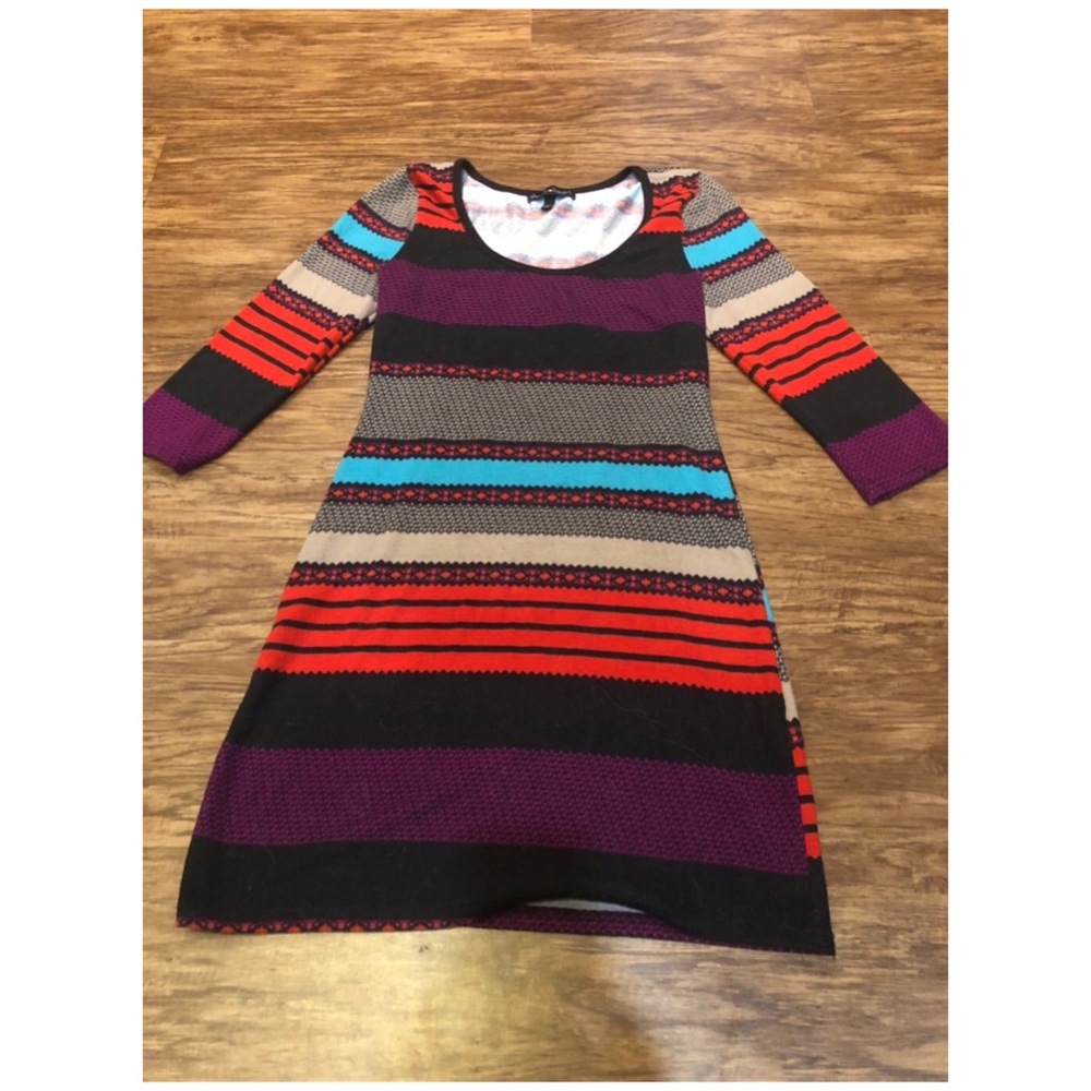 V neck dress